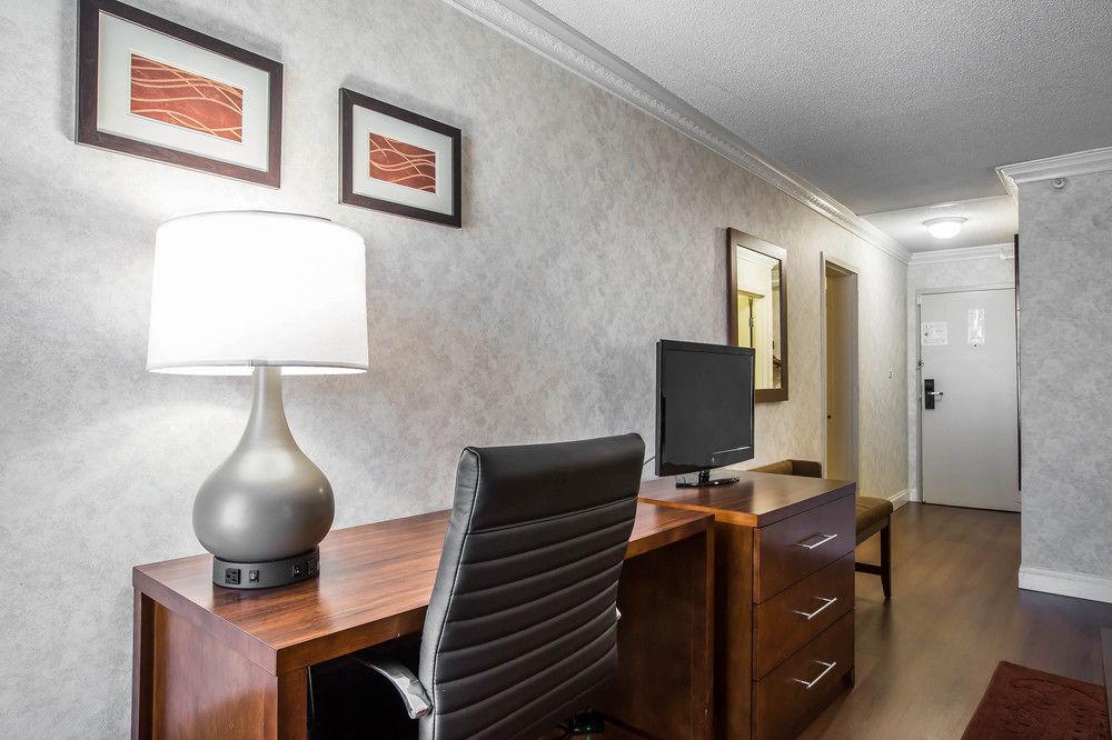 Best Western Plus Greenville I-385 Inn & Suites Exteriör bild